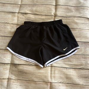 girls nike athletic shorts